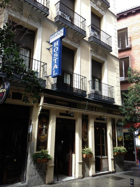 Hostal Fernandez Madrid Exterior photo